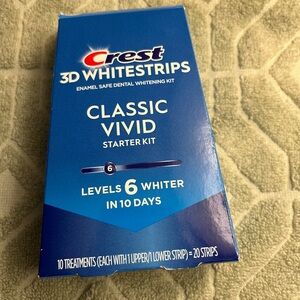 Crest 3D Whitestrips Classic Vivid Starter Kit Levels 6 Whiter